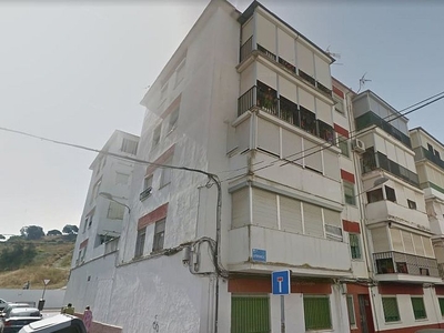 Venta de piso en Las Colonias - Cardeñas de 3 habitaciones con balcón