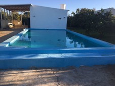 Venta de casa con piscina en La Rinconada, tarazona