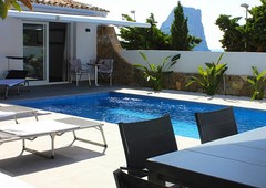 Villa BENNU, lujo,playa,piscina y confort. Calpe