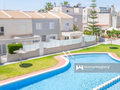 Apartamento en venta en Aguas Nuevas, Torrevieja, Alicante