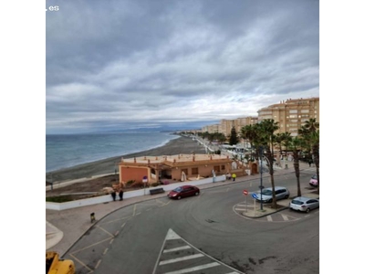 Hermoso 1ª linea frente al Faro y al Mirador de Torrox