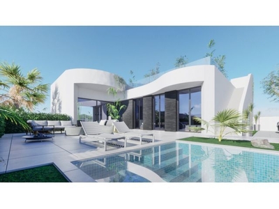 VILLA DE NUEVA CONSTRUCCIÓN EN ORIHUELA COSTA(ALICANTE)