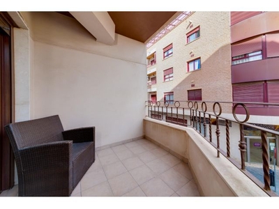 Apartamento de 3 dormitorios y 2 baños en pleno centro de Torrevieja,