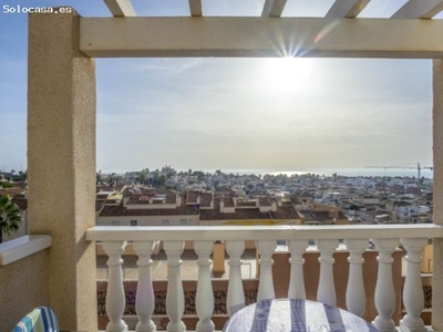 ¡INCREÍBLE ÁTICO 1 DORMITORIO CON VISTAS AL MAR Y PISCINA!