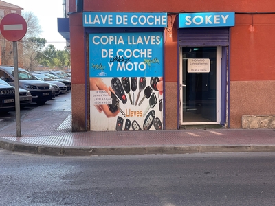 Local Comercial en Alcalá de Henares, Madrid Venta San Isidro Los Almendros