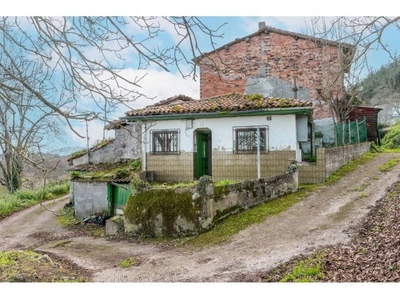 Oportunidad única en Villaviciosa: Casa con Vistas a la Ría, el Mar y las Montañas