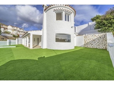 villa en Venta en Benalmádena