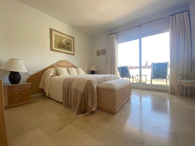 Apartamento en venta en Los Monteros, Marbella, Málaga