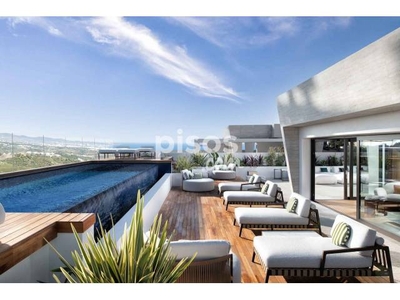 Ático en venta en Lomas de Marbella Club-Puente Romano