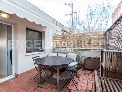 Casa adosada en venta en Gràcia