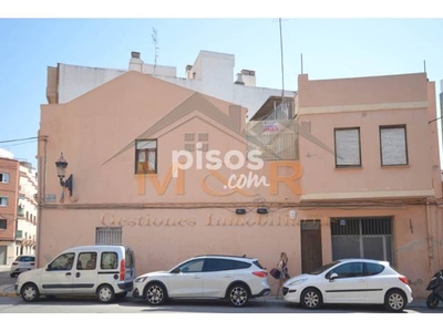 Casa en venta en Calle del Poeta Miguel Hernández