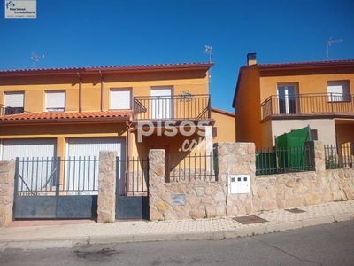 Casa pareada en venta en Calle Cabeza Parra