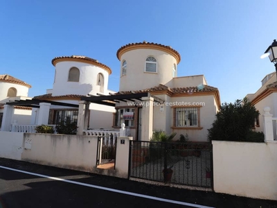 Chalet en venta en El Raso, Guardamar del Segura, Alicante