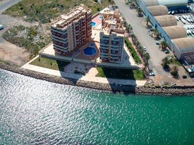 Piso en venta en La Manga del Mar Menor, Murcia