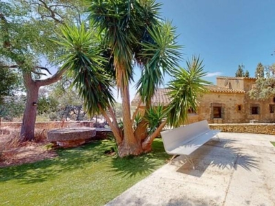 Casa con terreno en Palau-saverdera