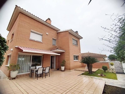 Chalet en Sant Boi de Llobregat