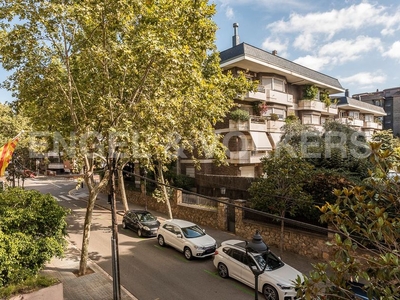 Piso en alquiler Les Tres Torres, Barcelona