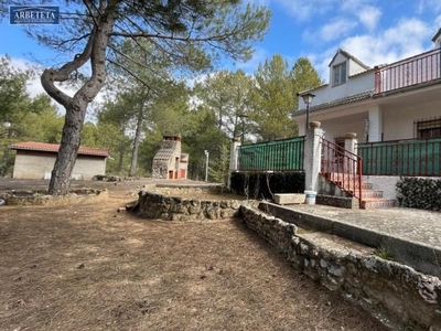 Chalet en Trillo