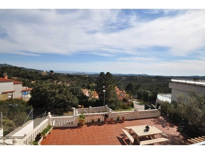 Venta Casa unifamiliar en Calle Bellmunt Lloret de Mar. Buen estado con terraza 300 m²