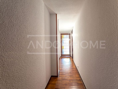 Alquiler piso andor home les ofrece en exclusiva este piso ubicado en la calle valencia en Barcelona