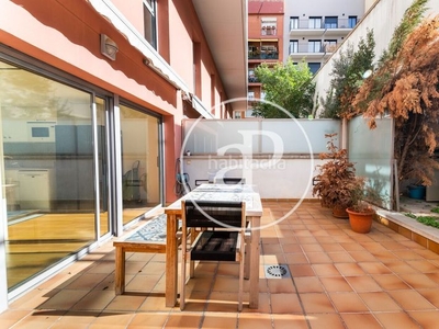 Alquiler piso dúplex en alquiler amueblado y con jardín, compte borrell (eixample esquerra) en Barcelona