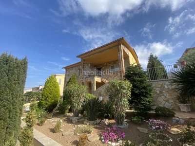 Casa adosada casa impecable para entrar a vivir en Tordera