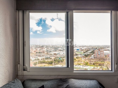 Piso ascensor, reformado, vistas en Sant Ildefons Cornellà de Llobregat