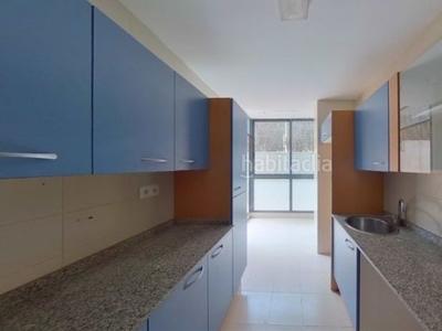 Piso con 3 habitaciones con ascensor, piscina, calefacción y aire acondicionado en Sant Andreu de la Barca