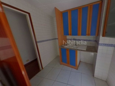 Piso con 4 habitaciones con ascensor, calefacción y aire acondicionado en Mataró