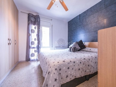 Piso con 4 habitaciones con ascensor y calefacción en Manlleu