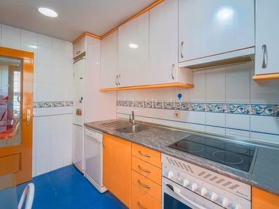 Piso en venta en sant andreu - congrés, 2 dormitorios. en Barcelona