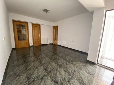 Piso precioso piso con terraza espectacular y 4 habitaciones en Sant Feliu de Llobregat