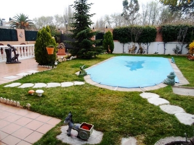 Venta de casa con piscina y terraza en Griñón, VIVERO