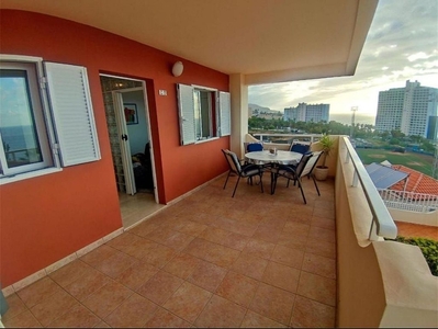 Alquiler de piso en Playa Jardín de 2 habitaciones con terraza y piscina