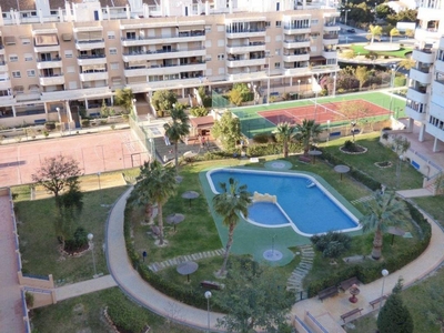 Alquiler Piso Alicante - Alacant. Piso de tres habitaciones Tercera planta con terraza