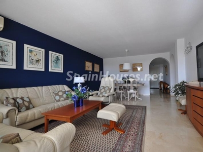 Apartamento en venta en Estepona