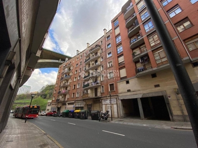 Venta Piso Bilbao. Piso de dos habitaciones Muy buen estado planta baja con balcón calefacción individual