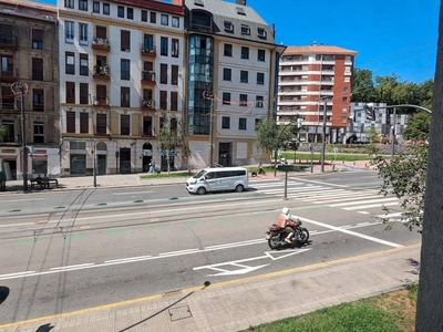 Venta Piso en Avenida Montevideo. Bilbao