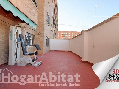 Venta Piso València. Piso de cuatro habitaciones en Primero de Mayo. Primera planta con terraza