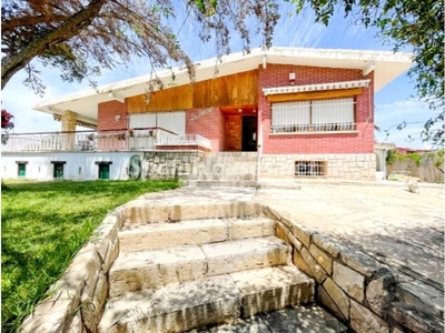 Villa en venta en La Font - Mezquitas, San Juan de Alicante