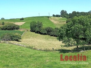 Extensa finca rústica en Lamadrid, Cantabria.