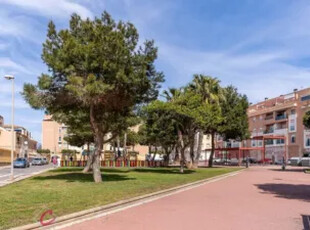 Piso en venta en Calle Montilla, 1