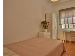 Se alquila habitación en piso de 3 habitaciones en Valencia, Valencia