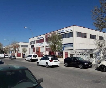 Nave en venta en Fuenlabrada de 267 m²