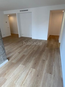 Alquiler piso en calle reina violante piso con 3 habitaciones con ascensor, parking, calefacción y aire acondicionado en Valencia