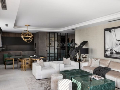 Apartamento elegante bajo dúplex en el corazón de la milla de oro en Marbella
