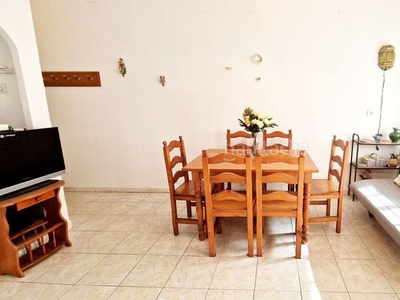 Apartamento piso a la venta con excelente ubicación, ¡literalmente a 50 metros de la playa! en Fuengirola