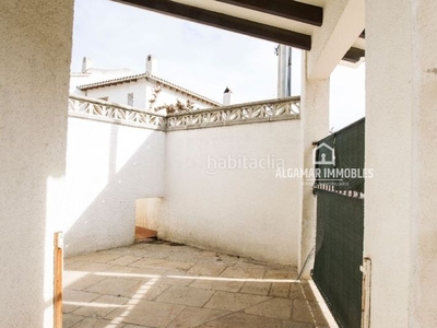 Casa adosada adosado en venta en roda de bara, con 110 m2, 3 habitaciones y 2 baños, piscina y garaje. en Roda de Barà
