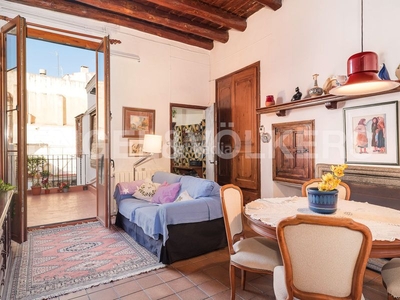 Casa adosada bonita casa en el centro histórico en Mataró