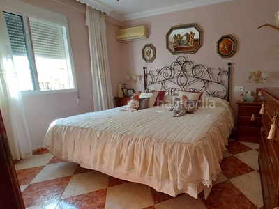 Casa adosada se vende estupenda casa adosada de 4 habitaciones en vélez-málaga. en Vélez - Málaga